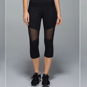 Lululemon Mesh With Me Crop (6)